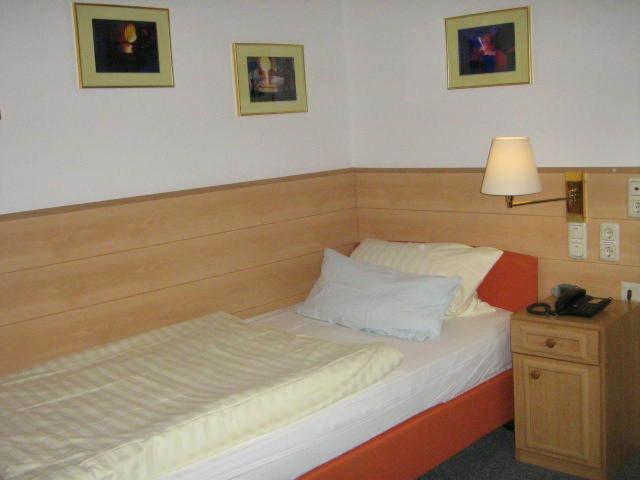 Gasthaus Laubacher Wald Laubach  Bilik gambar