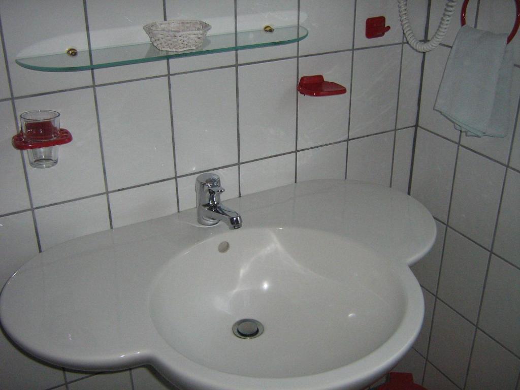 Gasthaus Laubacher Wald Laubach  Bilik gambar